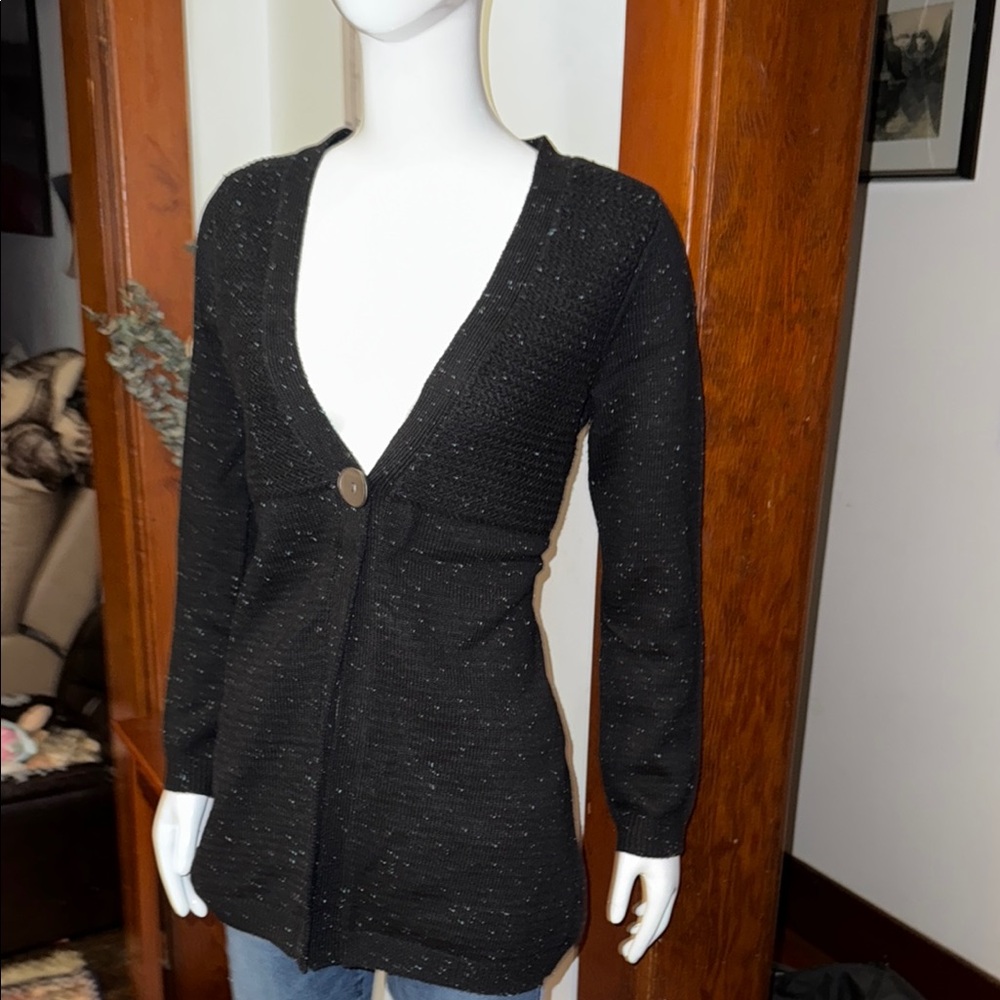 NWT northern reflections size small Black Buttoned Women's Sweater
